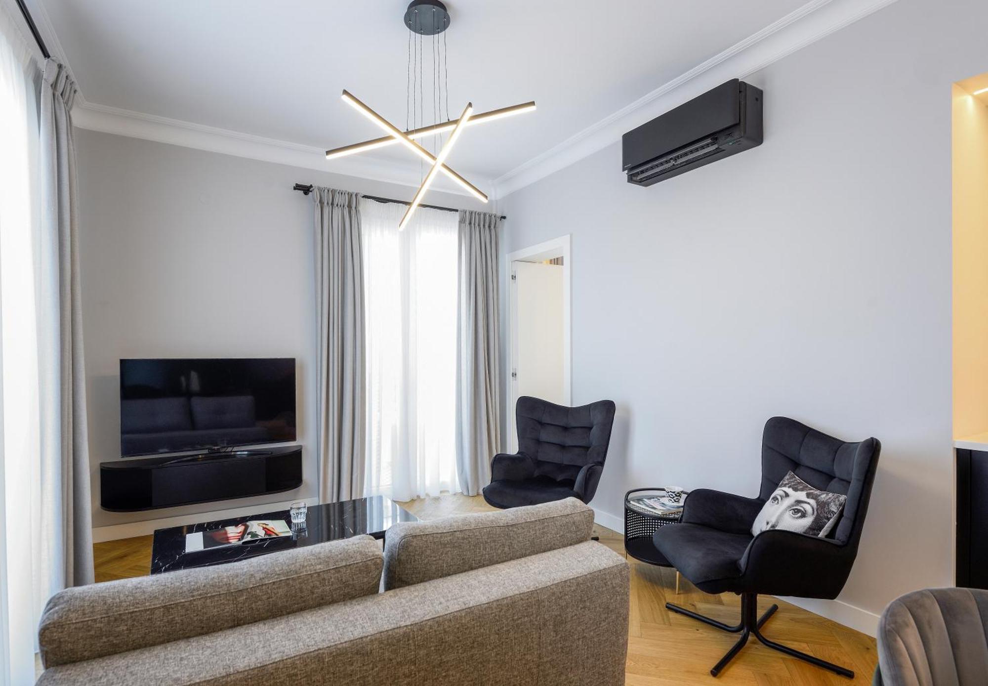 King Apartment Thessaloniki By Luxlikehome Selanik Dış mekan fotoğraf